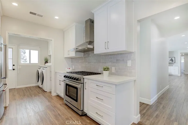 341 Cumberland Road, Glendale, California 91202