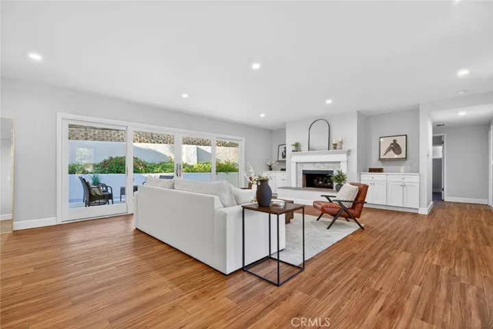 341 Cumberland Road, Glendale, California 91202
