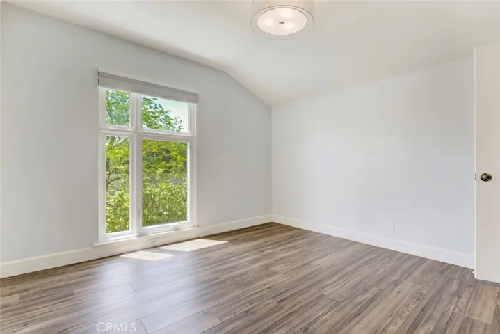 341 Cumberland Road, Glendale, California 91202