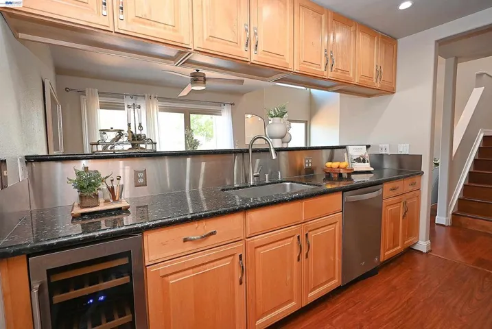 3320 Kimberly Way, San Mateo, California 94403