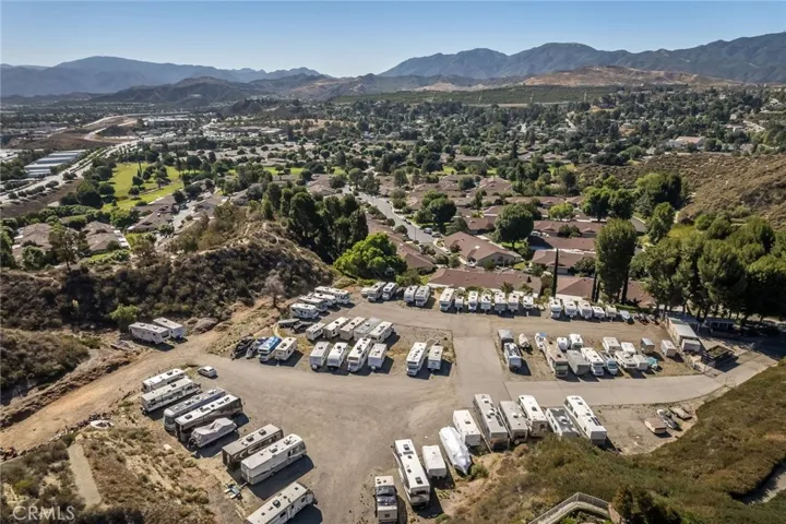 19716 Avenue Of The Oaks, Newhall, California 91321