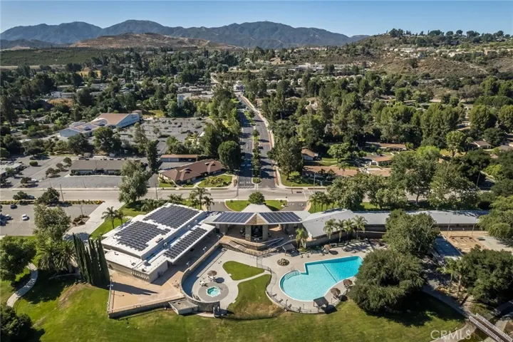 19716 Avenue Of The Oaks, Newhall, California 91321