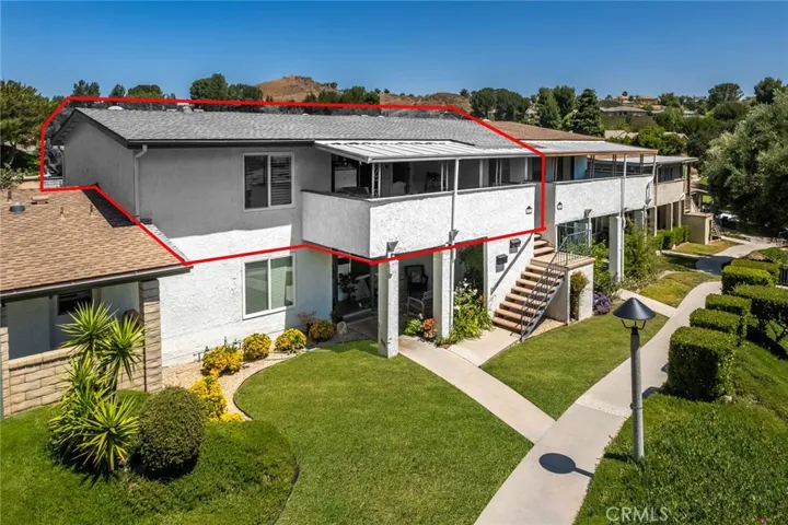 19716 Avenue Of The Oaks, Newhall, California 91321