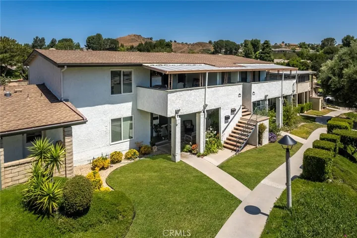 19716 Avenue Of The Oaks, Newhall, California 91321