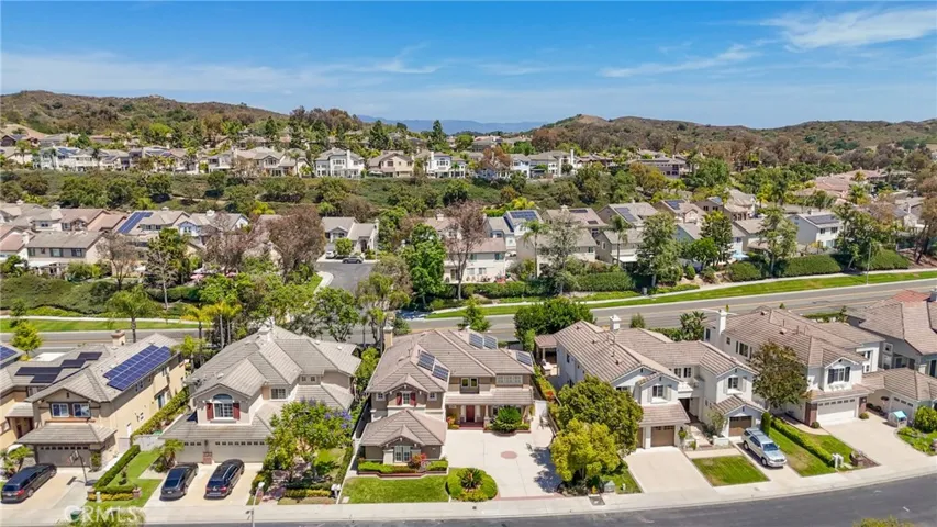 18 Ledgewood, Rancho Santa Margarita, California 92688