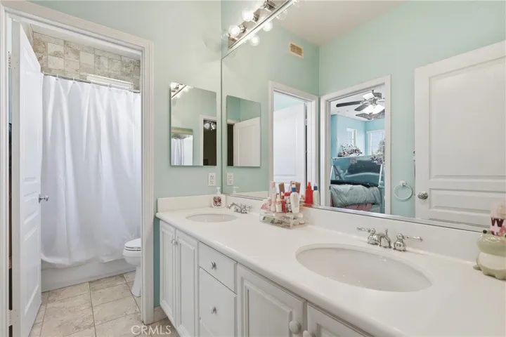 18 Ledgewood, Rancho Santa Margarita, California 92688