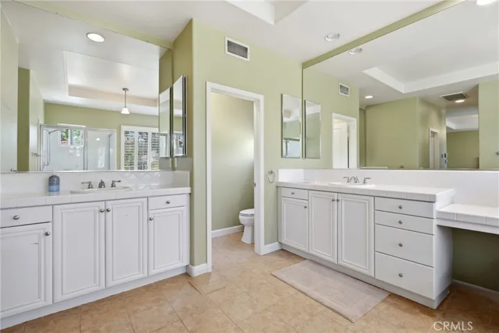 18 Ledgewood, Rancho Santa Margarita, California 92688