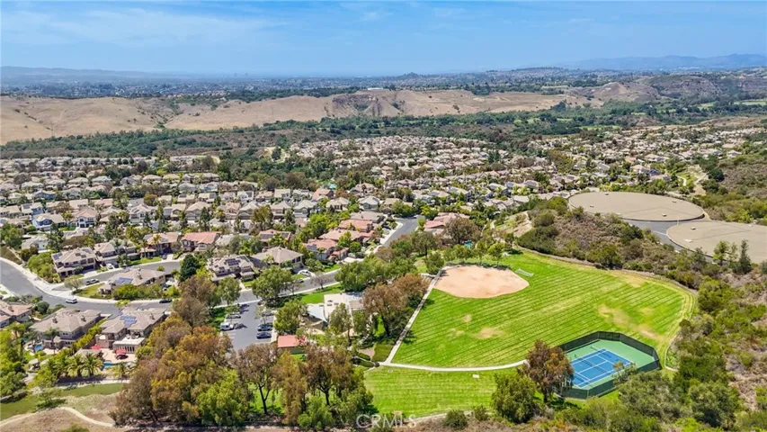 18 Ledgewood, Rancho Santa Margarita, California 92688