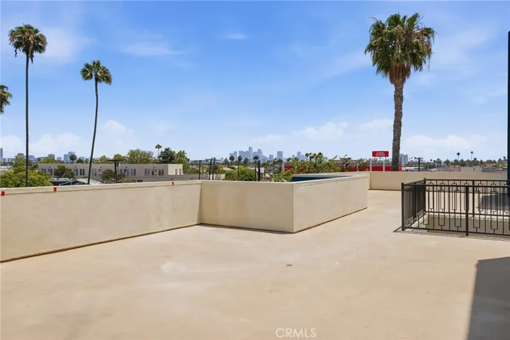 1818 S Norton Avenue 205, Los Angeles, California 90018