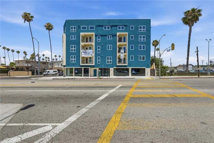 1818 S Norton Avenue 205, Los Angeles, California 90018