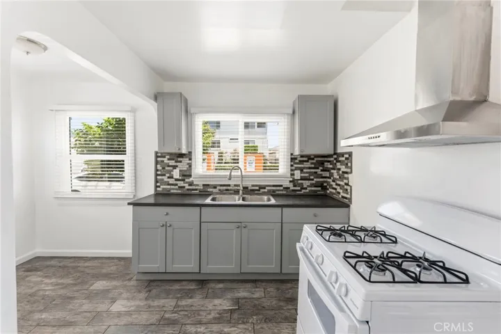 1047 W 7th, San Pedro, California 90731