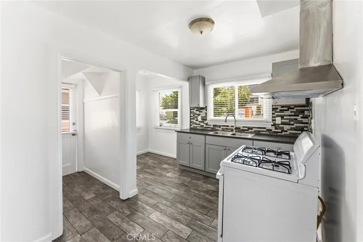 1047 W 7th, San Pedro, California 90731