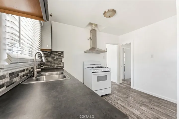1047 W 7th, San Pedro, California 90731