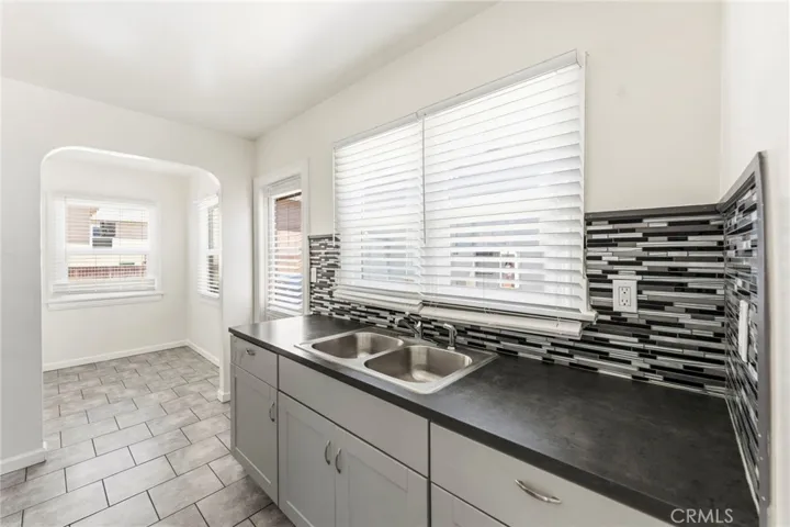 1047 W 7th, San Pedro, California 90731