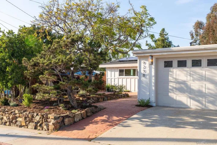 9258 Rebecca, San Diego, California 92123