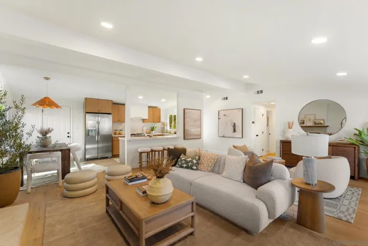 9258 Rebecca, San Diego, California 92123