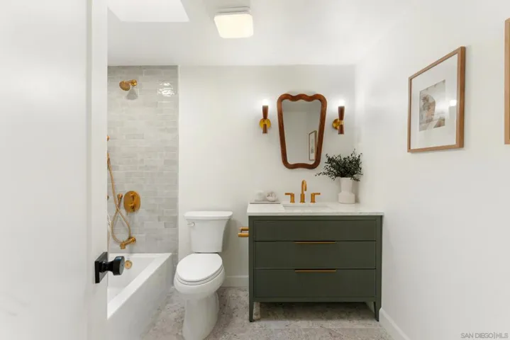 9258 Rebecca, San Diego, California 92123