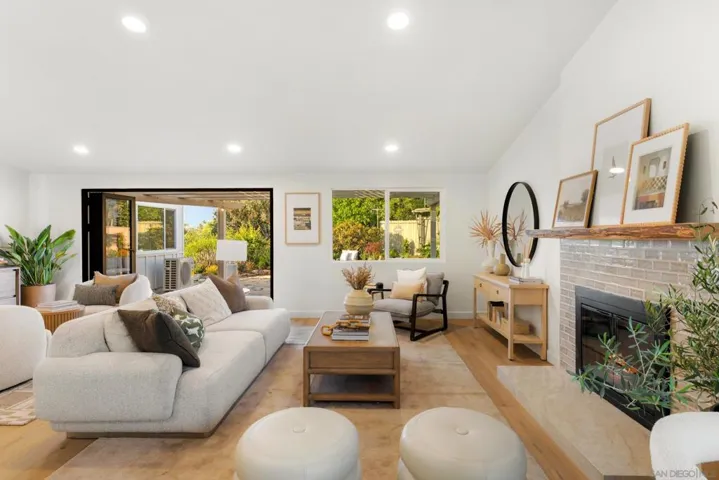 9258 Rebecca, San Diego, California 92123