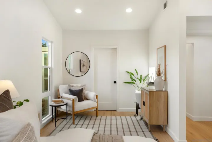 9258 Rebecca, San Diego, California 92123