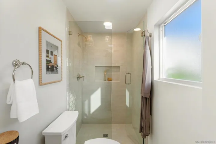 9258 Rebecca, San Diego, California 92123