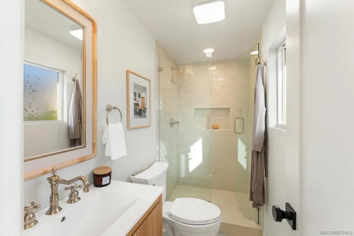 9258 Rebecca, San Diego, California 92123