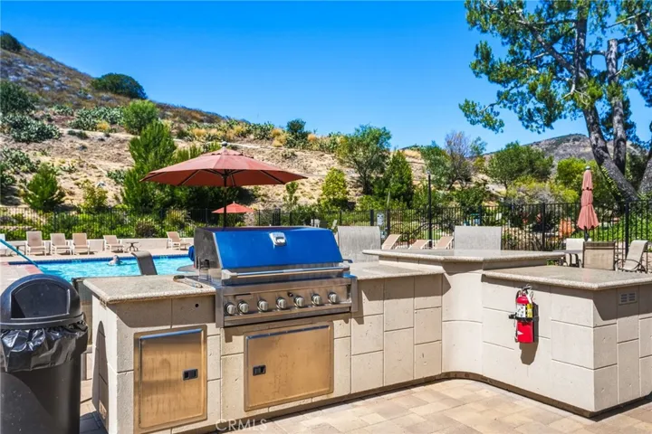 163 El Pajaro, Newbury Park, California 91320