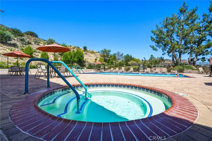 163 El Pajaro, Newbury Park, California 91320