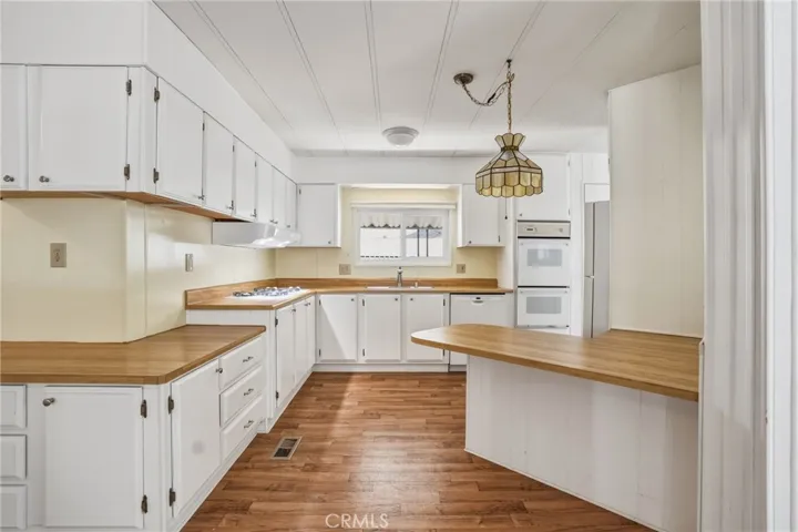 163 El Pajaro, Newbury Park, California 91320