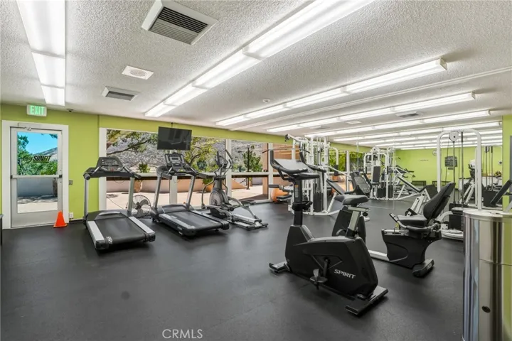 163 El Pajaro, Newbury Park, California 91320