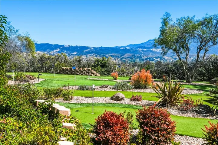 163 El Pajaro, Newbury Park, California 91320