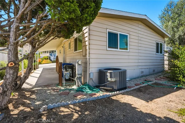 163 El Pajaro, Newbury Park, California 91320