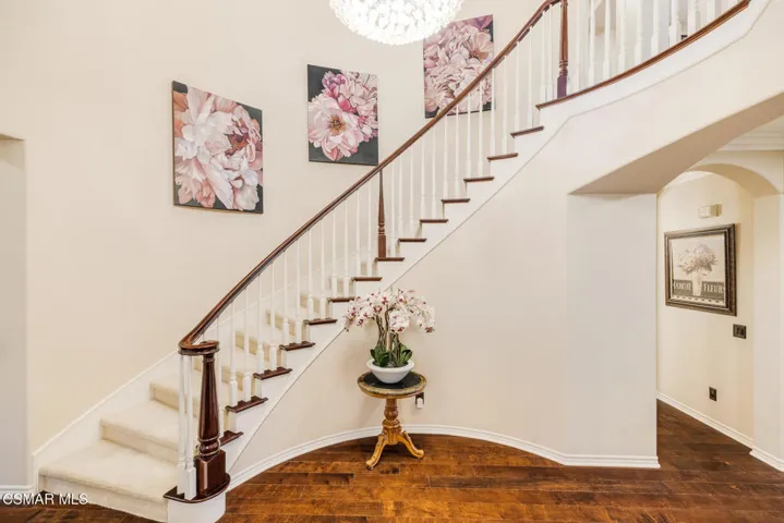 13268RedBirdCt-VinceDingmanMedia-26