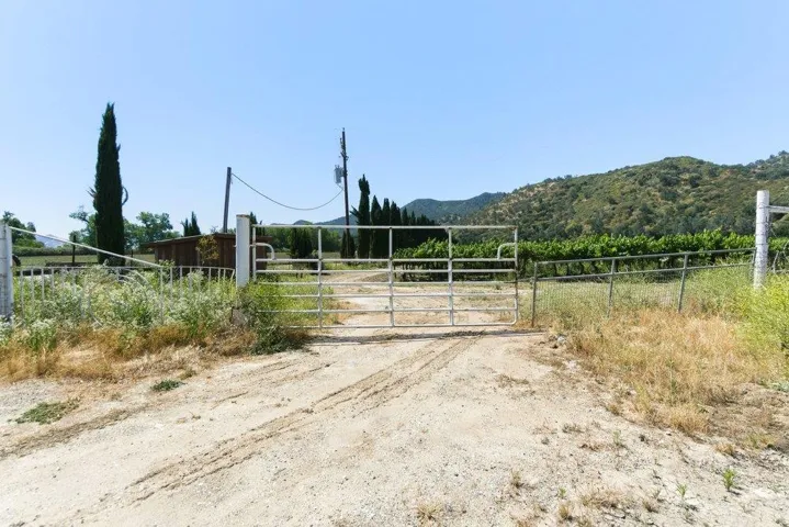 Cienega Road, Paicines, California 95043