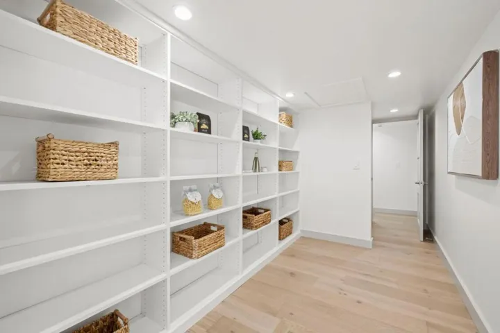 2600 Evergreen Drive, San Bruno, California 94066