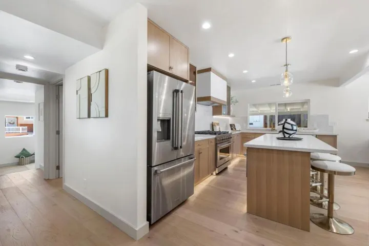 2600 Evergreen Drive, San Bruno, California 94066