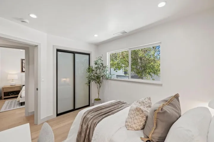 2600 Evergreen Drive, San Bruno, California 94066