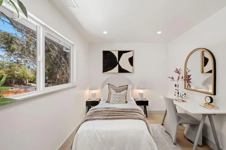 2600 Evergreen Drive, San Bruno, California 94066