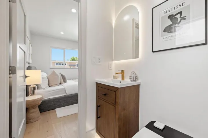2600 Evergreen Drive, San Bruno, California 94066