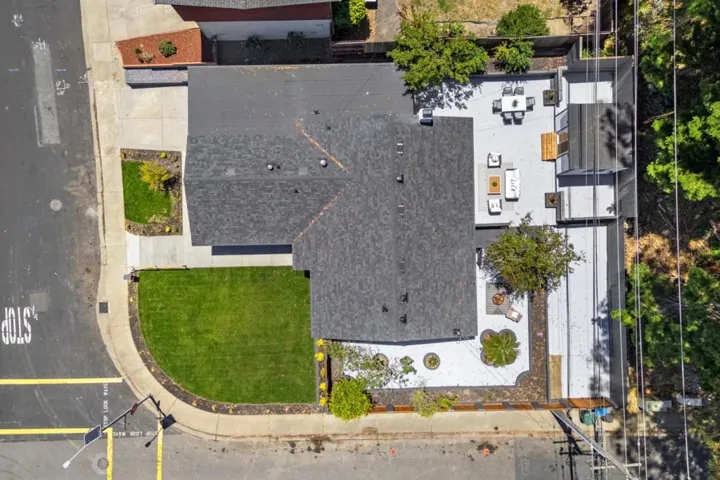 2600 Evergreen Drive, San Bruno, California 94066