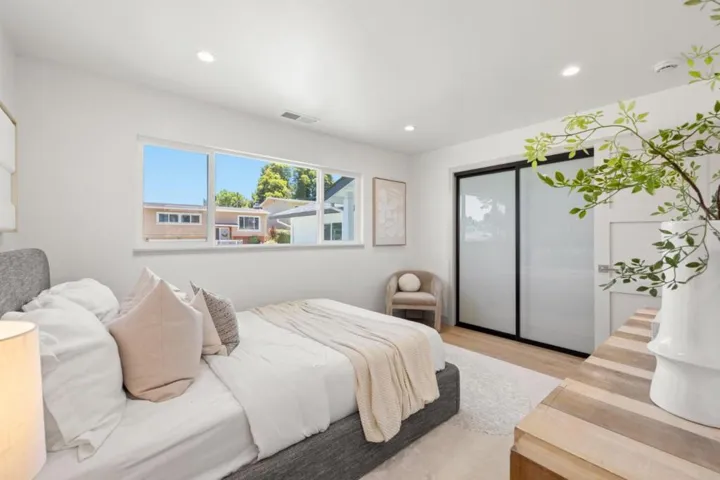 2600 Evergreen Drive, San Bruno, California 94066