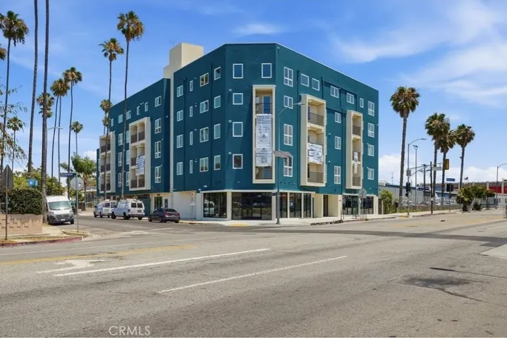 1818 S Norton Avenue 206, Los Angeles, California 90018