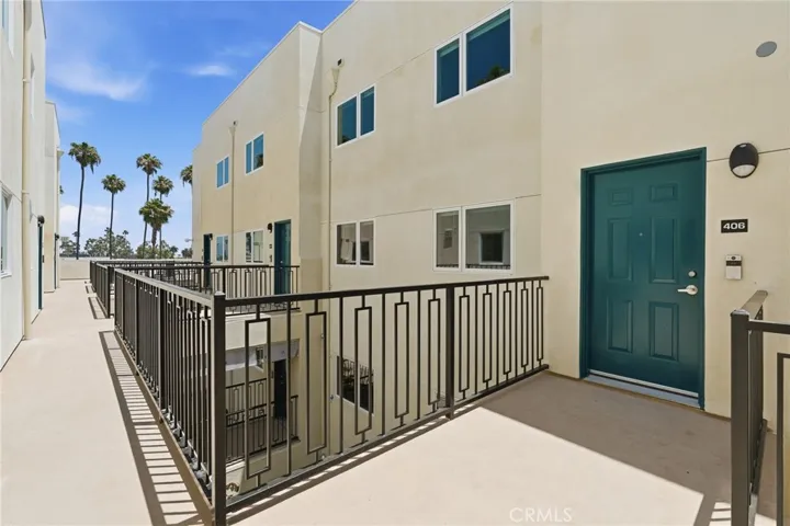 1818 S Norton Avenue 206, Los Angeles, California 90018