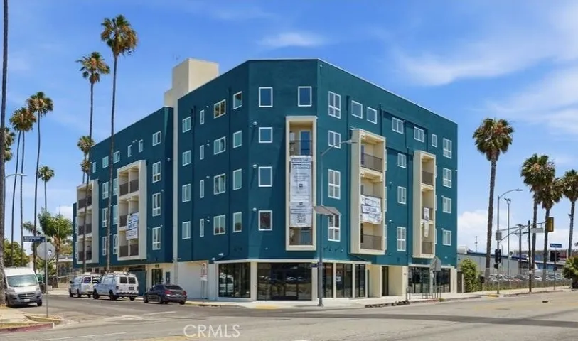 1818 S Norton Avenue 206, Los Angeles, California 90018