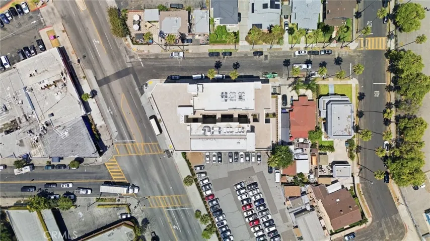 1818 S Norton Avenue 206, Los Angeles, California 90018
