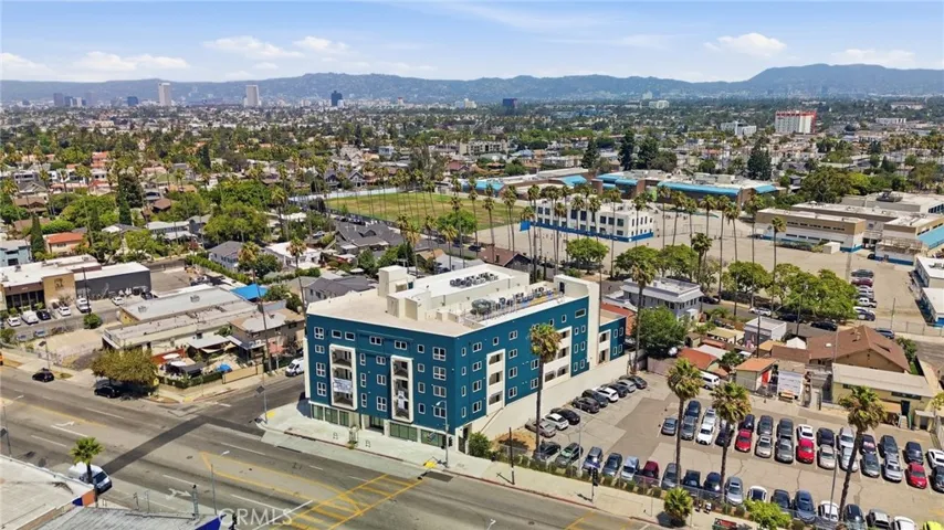 1818 S Norton Avenue 206, Los Angeles, California 90018