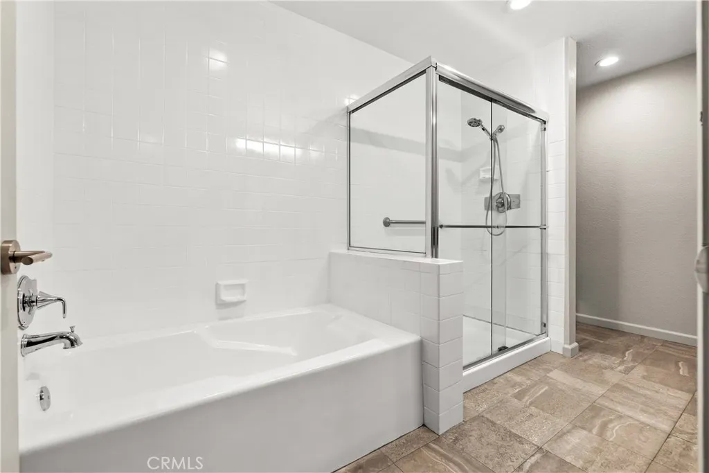 Bath + Tub Seperate