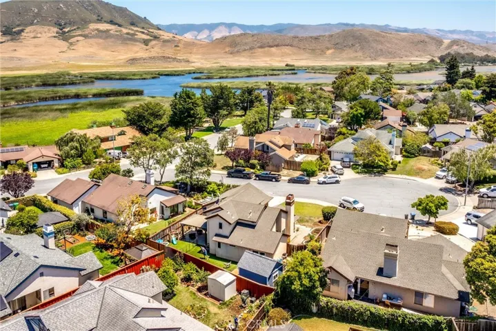 833 Escuela Court, San Luis Obispo, California 93405