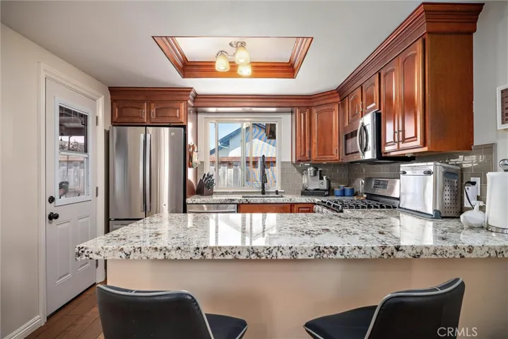 833 Escuela Court, San Luis Obispo, California 93405