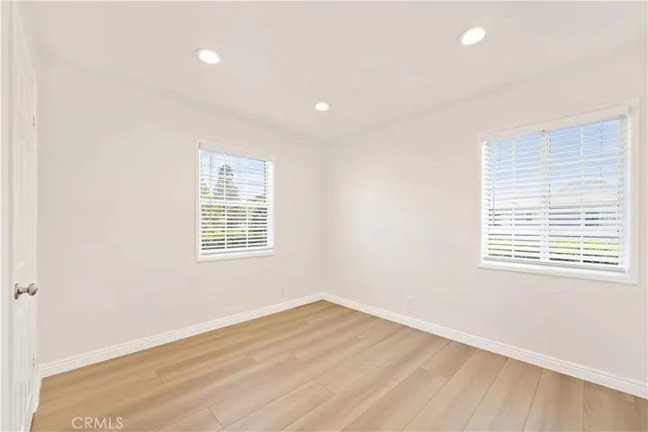 13573 Moorpark Street, Sherman Oaks, California 91423