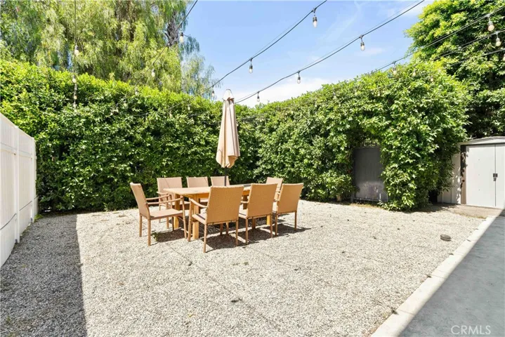 13573 Moorpark Street, Sherman Oaks, California 91423